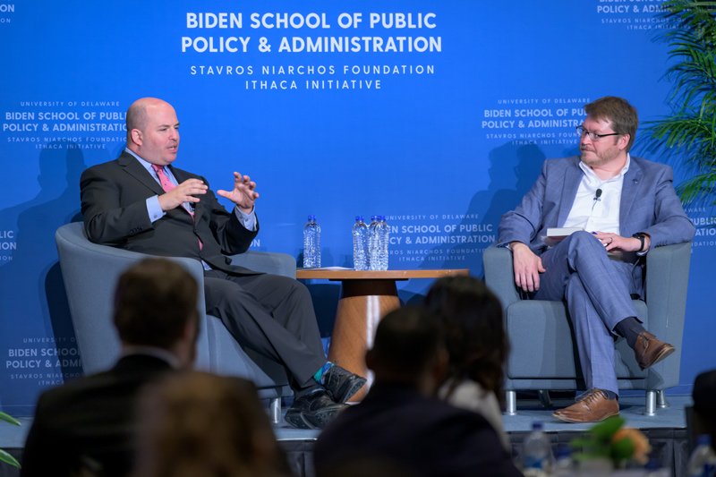 SNF Ithaca Visiting Fellow Brian Stelter (left) reflects on his experiences as a former CNN anchor with Tim Shaffer, Stavros Niarchos Foundation (SNF) Chair of Civil Discourse at the University of Delaware.