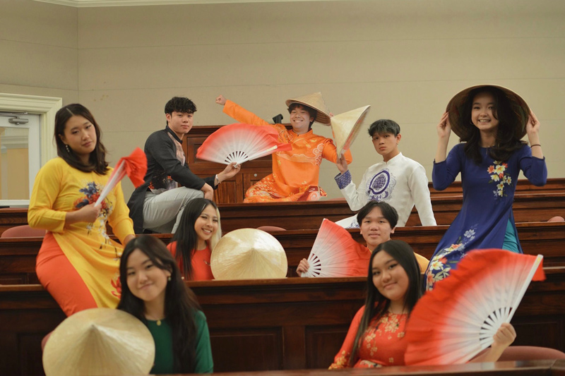 The Vietnamese Student Association fosters a safe environment for students to express and share Vietnamese culture with others. Members of the executive board pose in traditional áo dài dress. The Vietnamese Student Association fosters a safe environment for students to express and share Vietnamese culture with others. Members of the executive board pose in traditional áo dài dress.