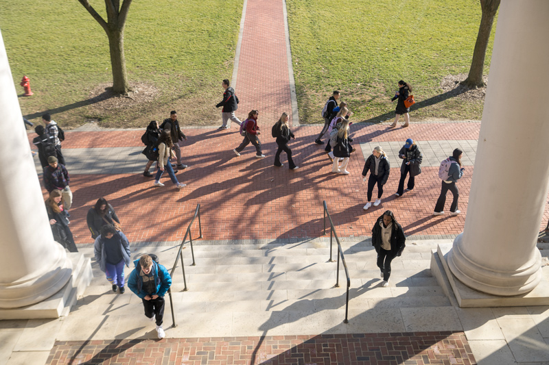 Students walk to class on the first day of the 2023 spring semester at the University of Delaware.