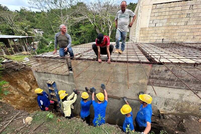 Students helped on the job at the construction site in Puerto Rico. Students helped on the job at the construction site in Puerto Rico.