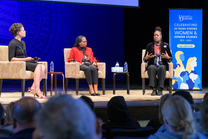 Loretta Prater (center), mother of Leslie Prater who was killed by police, and Sybrina Fulton (right), mother of Trayvon Martin discuss the impact their loss has had on their lives with professor Emerald Christopher at the Inaugural Ida B. Wells Lecture and Mary Ruth Warner Award event entitled “Black Mothers and Police Violence” at UD’s Mitchell Hall.