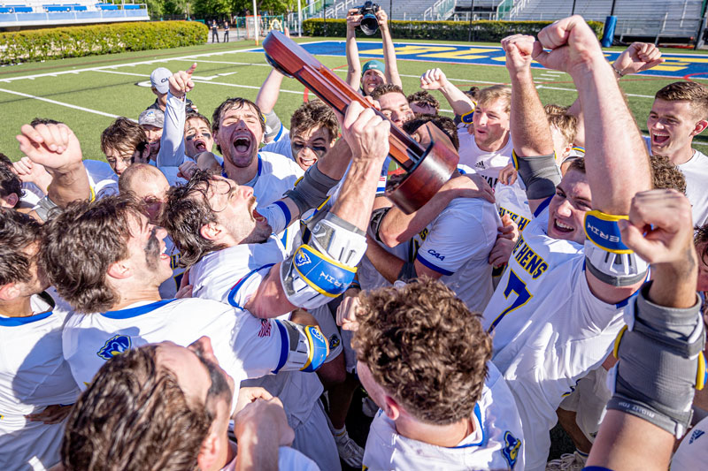 Men's Lacrosse team celebrates second straight CAA tournament title