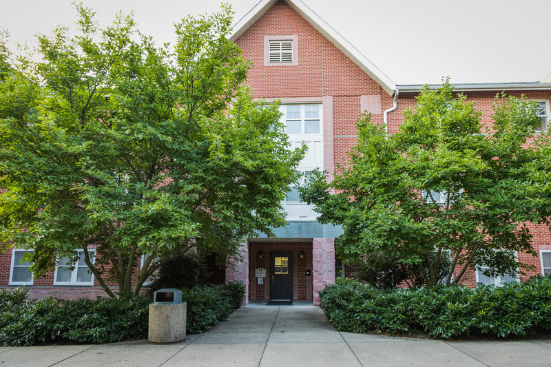 iHouse (Ray Street C) iHouse (Ray Street C)