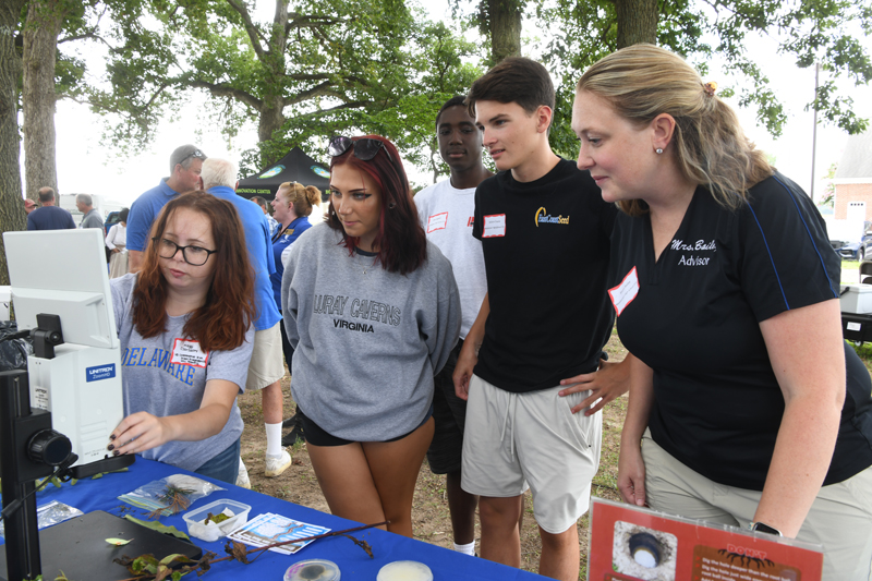 UD alumna and Delaware agriscience teacher Brynn Bailey inspires high school students