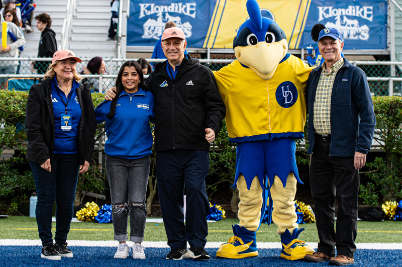 Eleni Assanis, Malini Gulati, UD President Dennis Assanis and alumnus Bill Luzier.