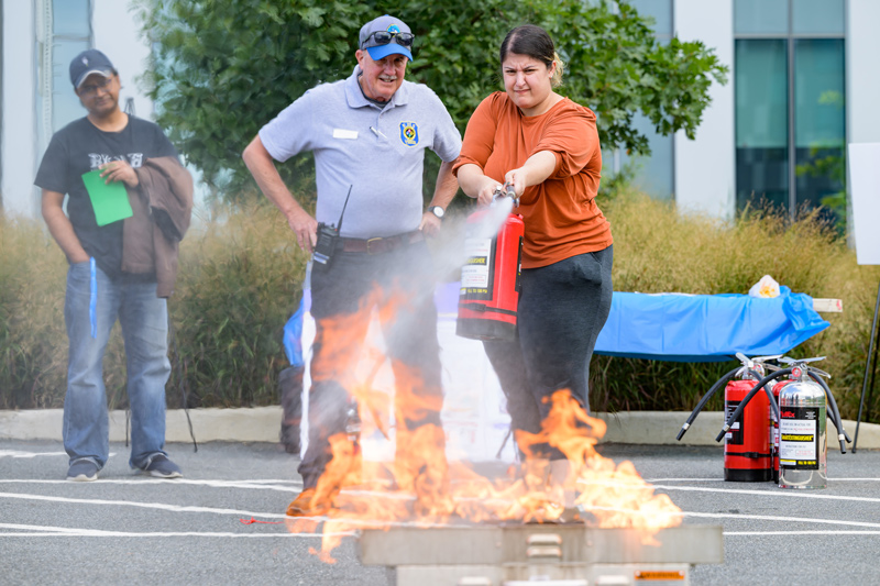 Knowing how to use a fire extinguisher is an important skill. Tenants of the Ammon Pinizzotto Biopharmaceutical Center got a refresher during the Safety Retreat held on the University of Delaware STAR Campus on Sept. 20.