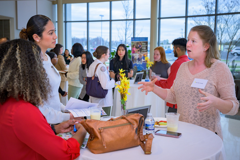 More than 50 inquisitive UD undergraduate students met with Delaware healthcare professionals in the north atrium of UD’s Science, Technology and Advanced Research (STAR) Health Science Center.