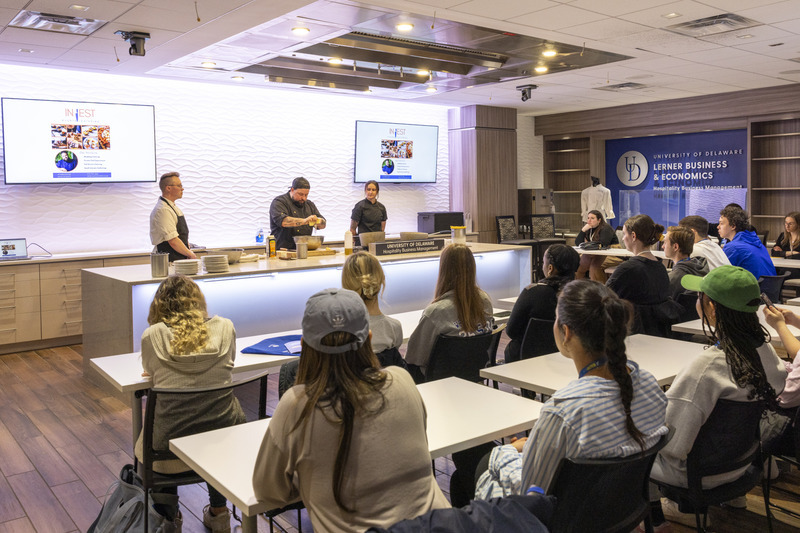 Chef Robbie Jester shared his experience competing on cooking reality shows while preparing chicken Alfred in the Vita Nova test kitchen. Chef Robbie Jester shared his experience competing on cooking reality shows while preparing chicken Alfred in the Vita Nova test kitchen.