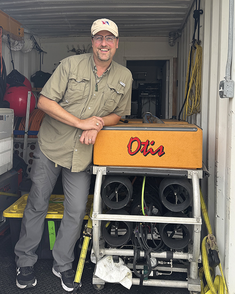Art Trembanis, professor in the School of Marine Science and Policy, is pictured here with OTIS as it is delivered to the University of Delaware’s Robotics Discovery Laboratory (RDL) in Lewes. 