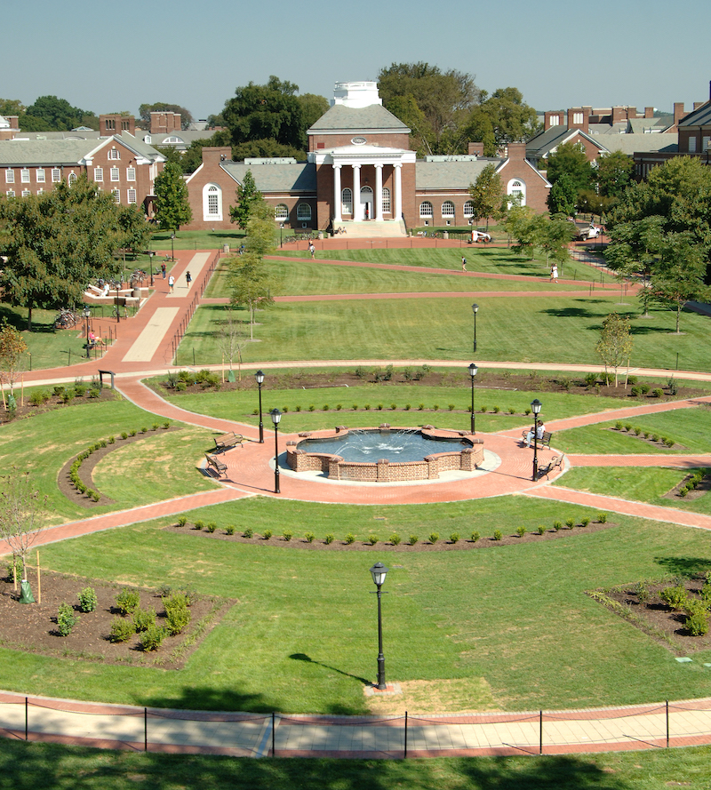 New fountain in Magnolia Circle, South Green and Memorial Hall, Sept. 12. 2005. New fountain in Magnolia Circle, South Green and Memorial Hall, Sept. 12. 2005.
