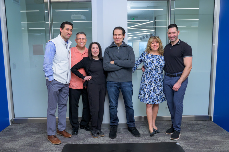 Zetlin’s Blue Hen family attended his talk. Pictured from left to right: his brother, Bryan Zetlin Esq., Class of 2002; brother-in-law, Paul Kutch, Class of 1989; mother, Anita Zetlin, who attended UD in the mid-1980s; father, Steve Zetlin, Class of 1973; sister, Michelle Kutch, Class of 1990; and Zetlin, Class of 2002. Zetlin’s Blue Hen family attended his talk. Pictured from left to right: his brother, Bryan Zetlin Esq., Class of 2002; brother-in-law, Paul Kutch, Class of 1989; mother, Anita Zetlin, who attended UD in the mid-1980s; father, Steve Zetlin, Class of 1973; sister, Michelle Kutch, Class of 1990; and Zetlin, Class of 2002.