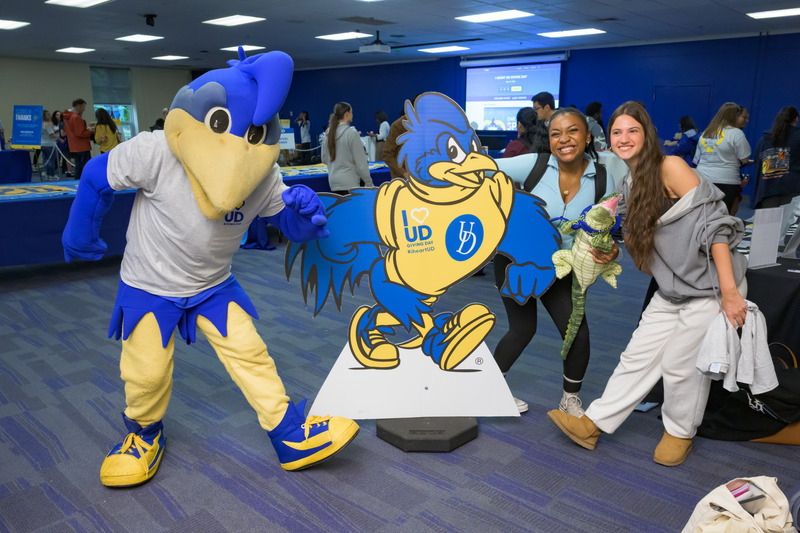 Blue Hens celebrated the eighth annual giving day in the Perkins Rodney Room and around the world. Blue Hens celebrated the eighth annual giving day in the Perkins Rodney Room and around the world.