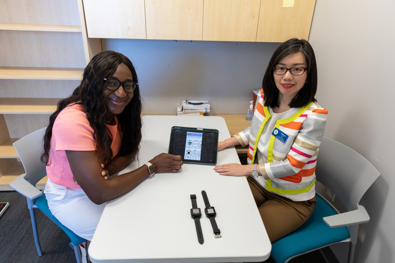 School of Nursing Assistant Professor Xiaopeng Ji (right) and Fatou Marong, who is earning her master’s in health promotion, have created Catching Zzz, a chat-based app that uses artificial intelligence and cognitive behavior therapy-based interventions to improve sleep in autistic teens. Their work is funded by the Maggie E. Neumann Health Sciences Research Fund. 