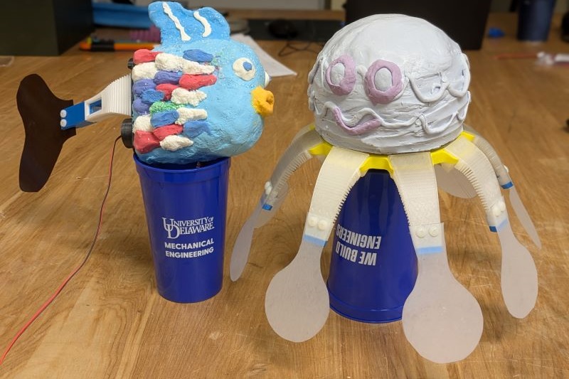 Students can build a variety of underwater swimmers using the SHARK tools, including fish and octopuses. 