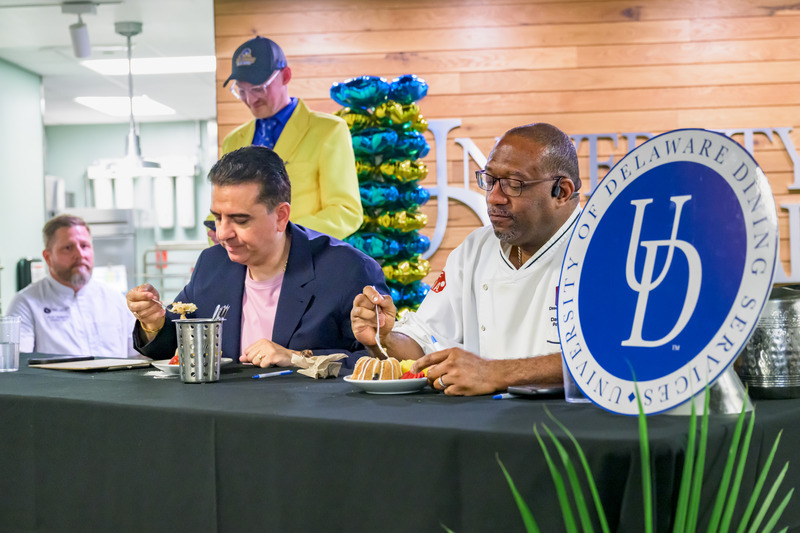 Students taste tested and voted for their favorite selections, along with celebrity judges Dana Herbert of Desserts by Dana and “Cake Boss” Buddy Valastro, who both have personal ties to UD. Students taste tested and voted for their favorite selections, along with celebrity judges Dana Herbert of Desserts by Dana and “Cake Boss” Buddy Valastro, who both have personal ties to UD.