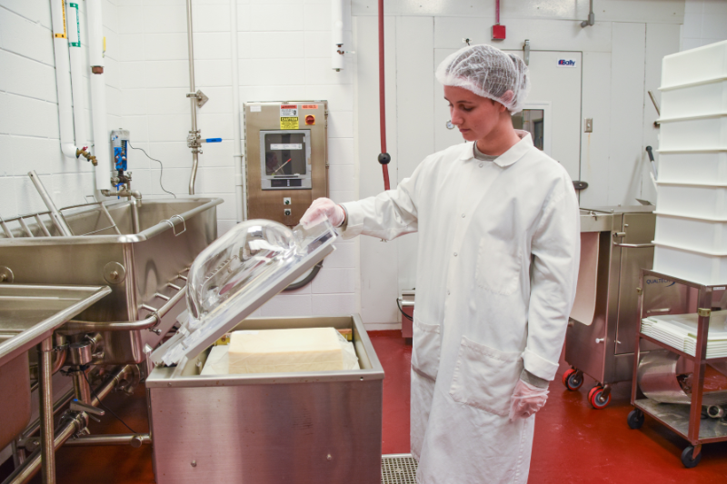 With a large emphasis on safety and sustainability, UD’s strong food science program and diversity of classes was the biggest factor that drew Connelly to apply. 