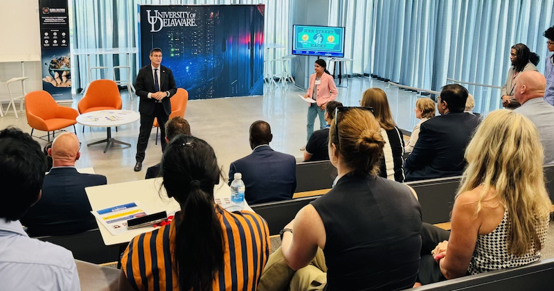 Delaware Governor Matt Meyer, with Prof. Sunita Chandrasekaran, told the hackathon participants that winning the future “ultimately will come down to talent, to people. Our success comes down not to artificial intelligence, but to real intelligence.”