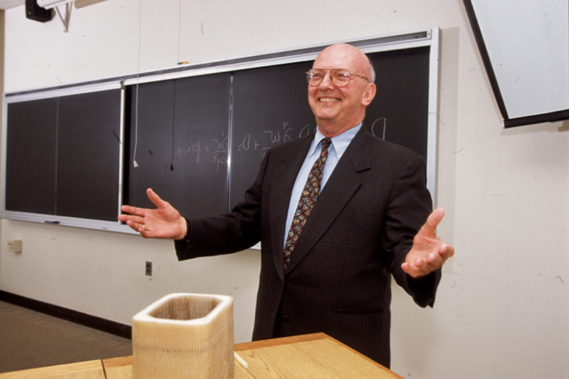 Jack R. Vinson at a UD event in 2002.