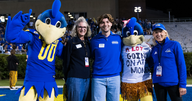 UDAA President Amy Levitz Grundy, Class of 1990, with Michael DiPascale, a junior cognitive science and Spanish studies major, and Laura Carlson, UD Interim President. UDAA President Amy Levitz Grundy, Class of 1990, with Michael DiPascale, a junior cognitive science and Spanish studies major, and Laura Carlson, UD Interim President.