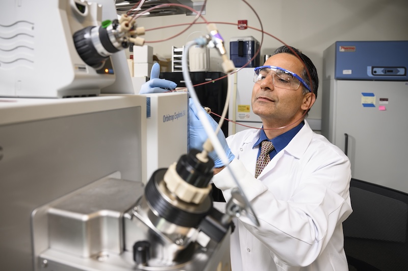 Deb Jaisi injects phytate, a major organic phosphorus compound, into the Orbitrap. Its isotope fingerprint helps map out where it came from.