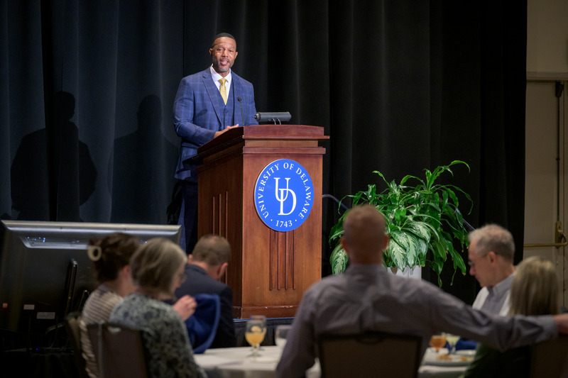 David Hannah, chair of the President’s Staff Council, delivers remarks. 