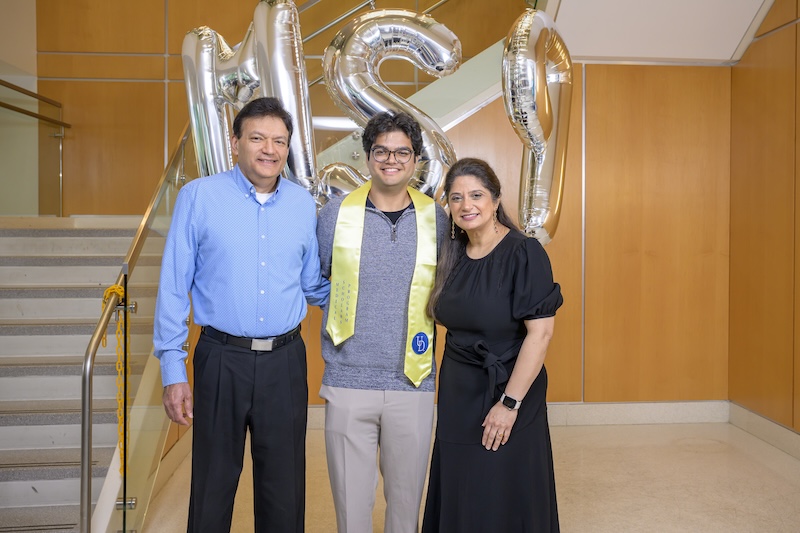 Duggal at a ceremony for students in the Medical Scholars Program, a competitive educational collaboration between UD and the Sidney Kimmel Medical College at Thomas Jefferson University, linking college to medical school through an early admission process.