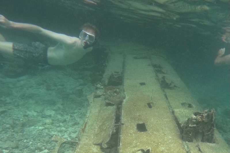 Liam Trageser underwater