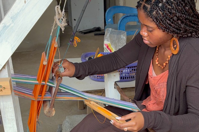 UD senior Heaven Brown studied Kente cloth making in Ghana over the summer thanks to a study grant from UD’s Plastino Scholars program, which allows students to create their own hands-on learning experiences.