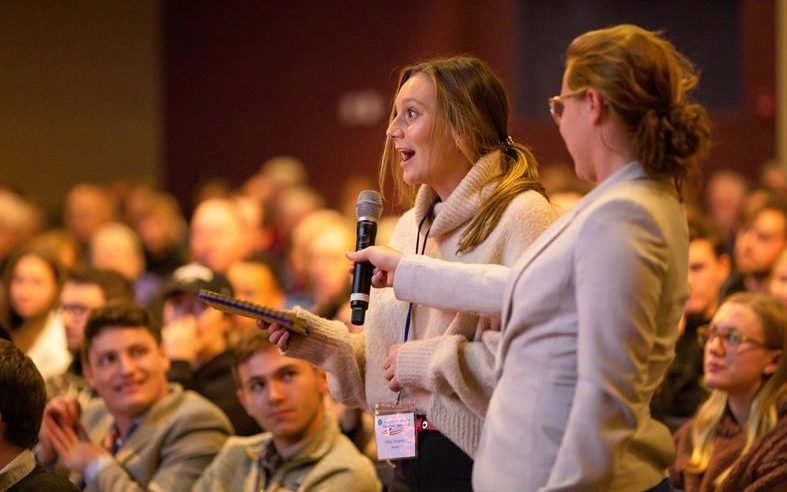 UD junior Molly DiSandro addressed a question to guest speaker Gov. Chris Christie 