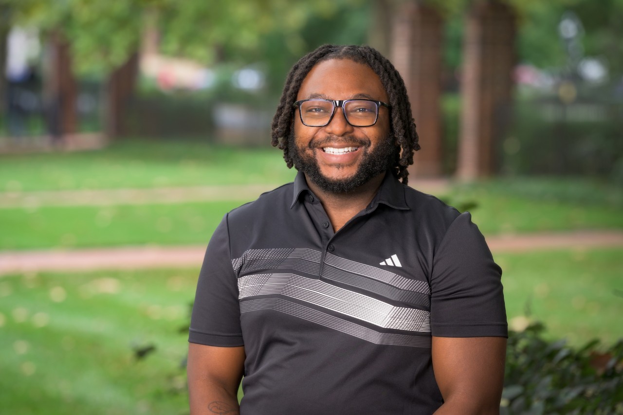 2025 environmental portrait of David Best, Admissions Counselor for UD's Undergraduate Admissions department.