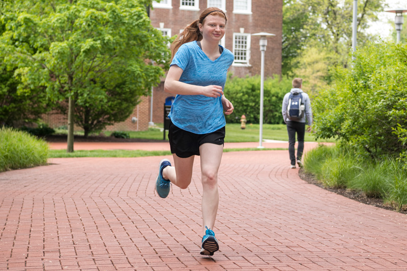 A typical weekend for Patricia Hurley doesn’t involve binge-watching the latest TV shows. This doctoral student in civil and environmental engineering spends much of her spare time outside—running, exploring nature, or volunteering to pick up trash along coastlines or highways. Indoors, you might find her mentoring a group of first-generation college students, sharing tips on how to apply for scholarships and graduate school. This well-rounded, passionate student is the 2019 winner of the Laird Fellowship—an annual award that helps one first-year engineering graduate student at the University of Delaware pursue interests beyond his or her field of study. (Releases were obtained.)