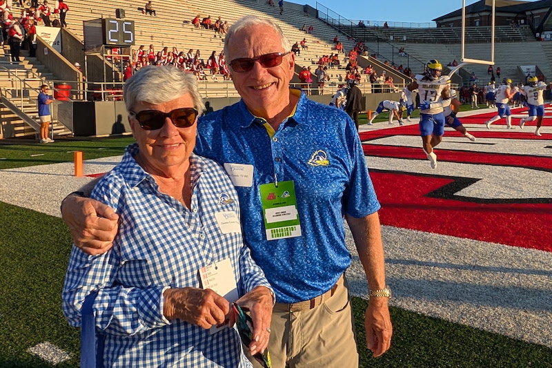 Class of 1972 alumni Russ and Donna Crook had their first date at a Delaware game and have remained lifelong supporters of the team and University. 