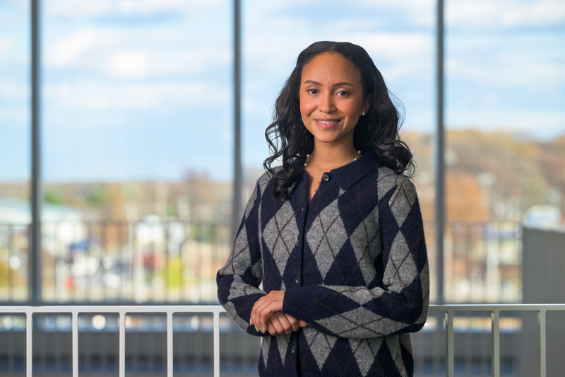 Jackson’s research in the Oakes Research Lab at UD involves developing microneedle arrays, tiny needles arranged on a patch that can deliver drugs directly into the skin.