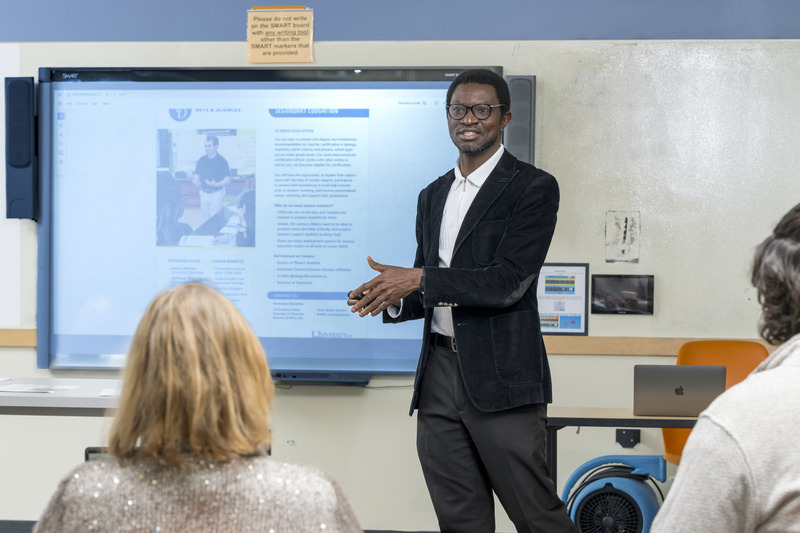 Akubo draws on his childhood in Nigeria to help secondary science education students learn how to make connections in their classrooms. 