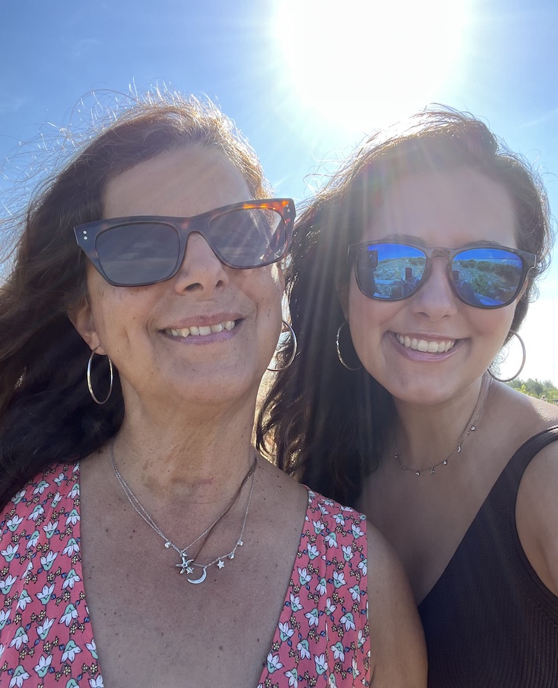 Marina Vasconcelos and her mother, Carmella Vasconcelos.