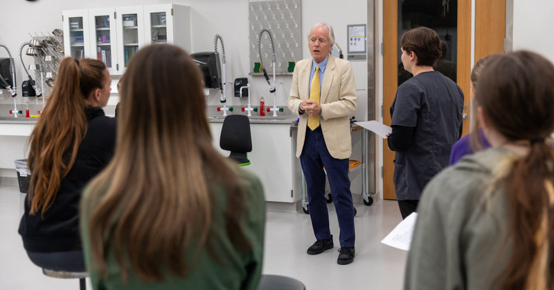 Allan Carlsen with a pre-vet master class
