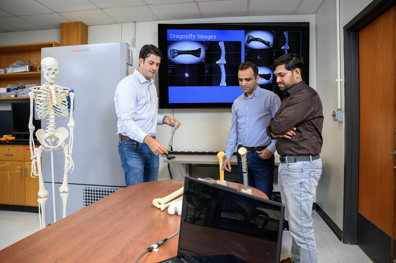 A new grant from the National Institutes of Health is supporting work led by UD mechanical engineer Michael Hast and his graduate students Farzad Abdi and Badhan Saha to improve methods to monitor bone fracture healing.